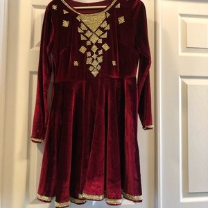 XL velvet dress.
